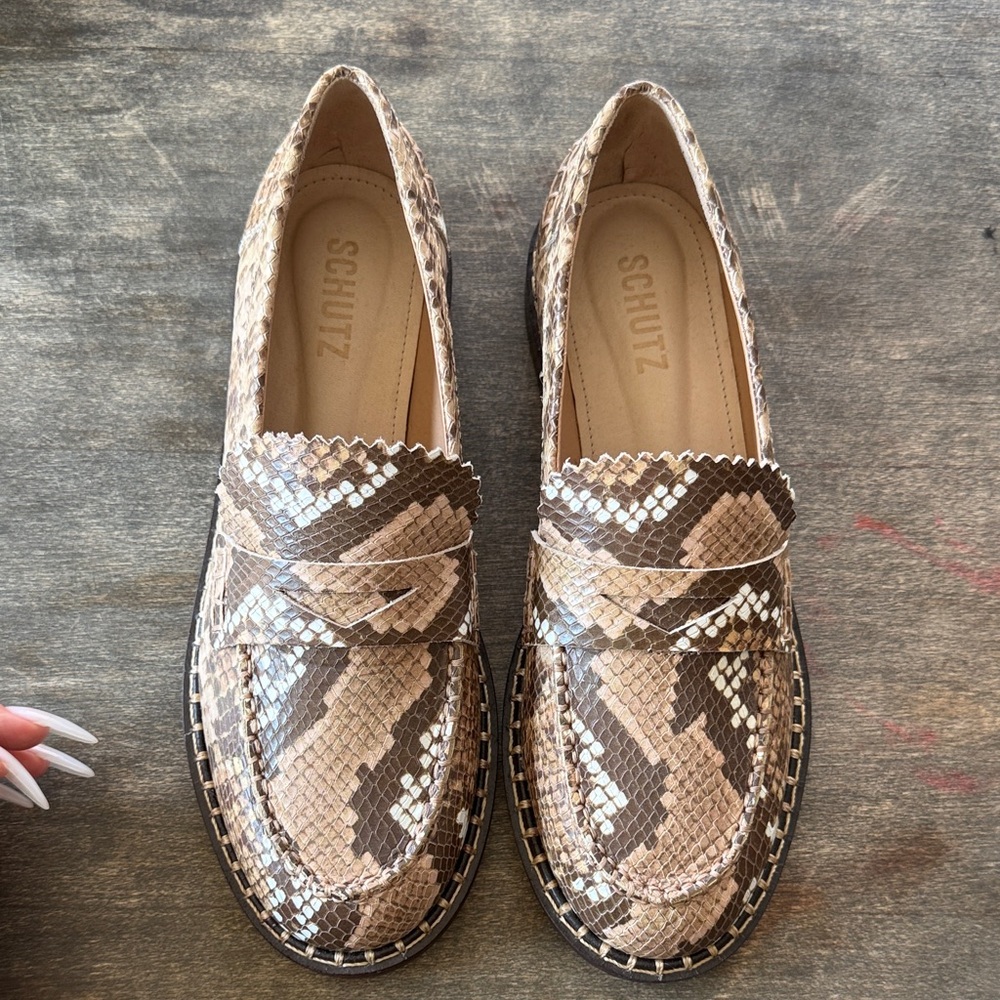 SCHUTZ Beige and Brown Snake Pattern Loafers